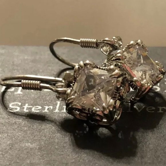 Silpada Sterling Silver Uptown Cubic Zirconia Earrings W0975 - Picture 8 of 14